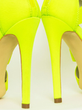 Желтые сандалии Stappy Stiletto